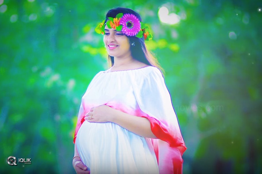 Syamala-Maternity-Photo-Shoot